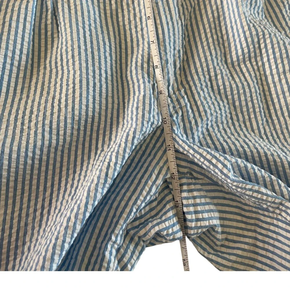 Land's End Men's Seersucker‎ Blue & White Pinstripe Shorts SZ 36, preppy, cotton